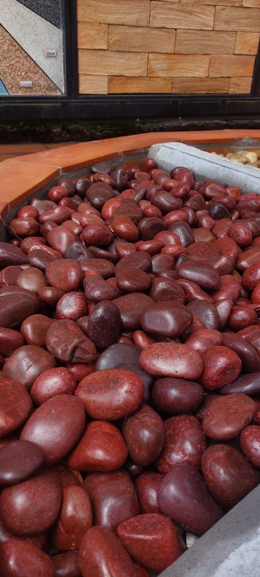PIEDRA NINA DECO ROJA 3-5 CM